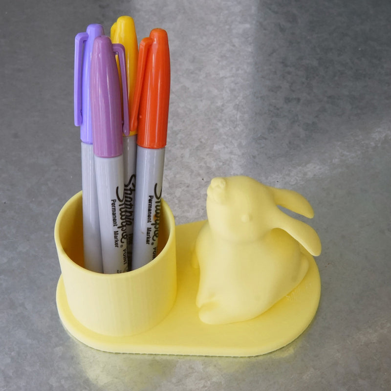 Small bunny rabbit pen holder